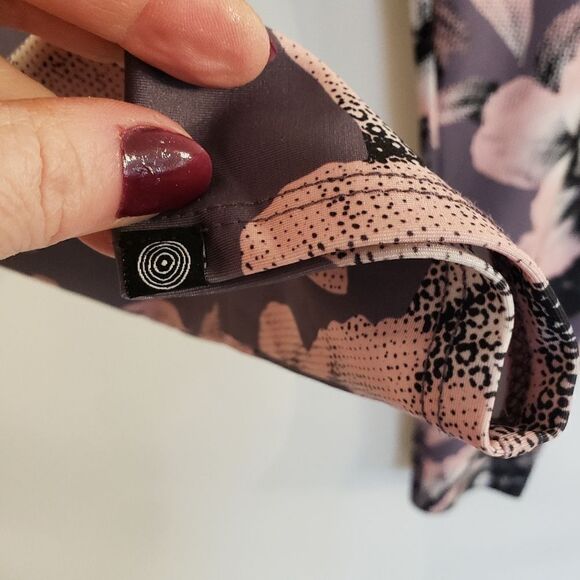 Onzie Floral Leggings - Picture 5 of 11